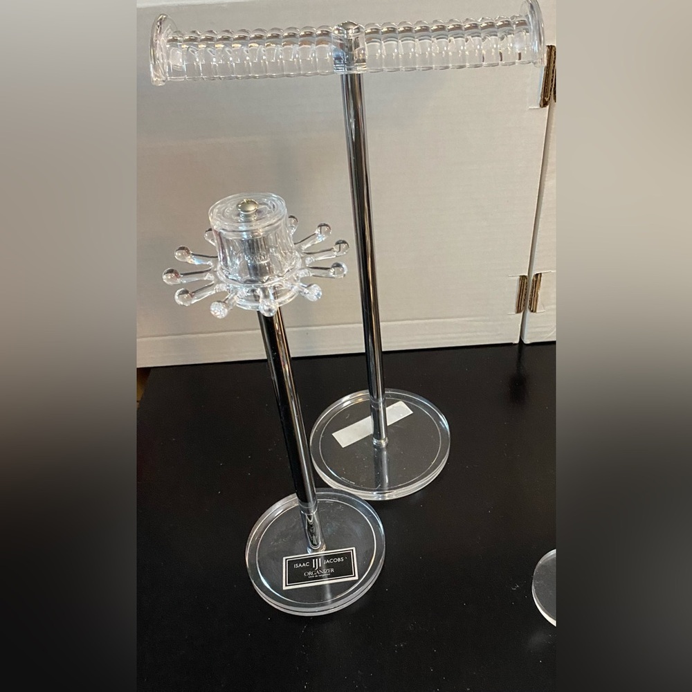LIKE NEW Acrylic necklace displays